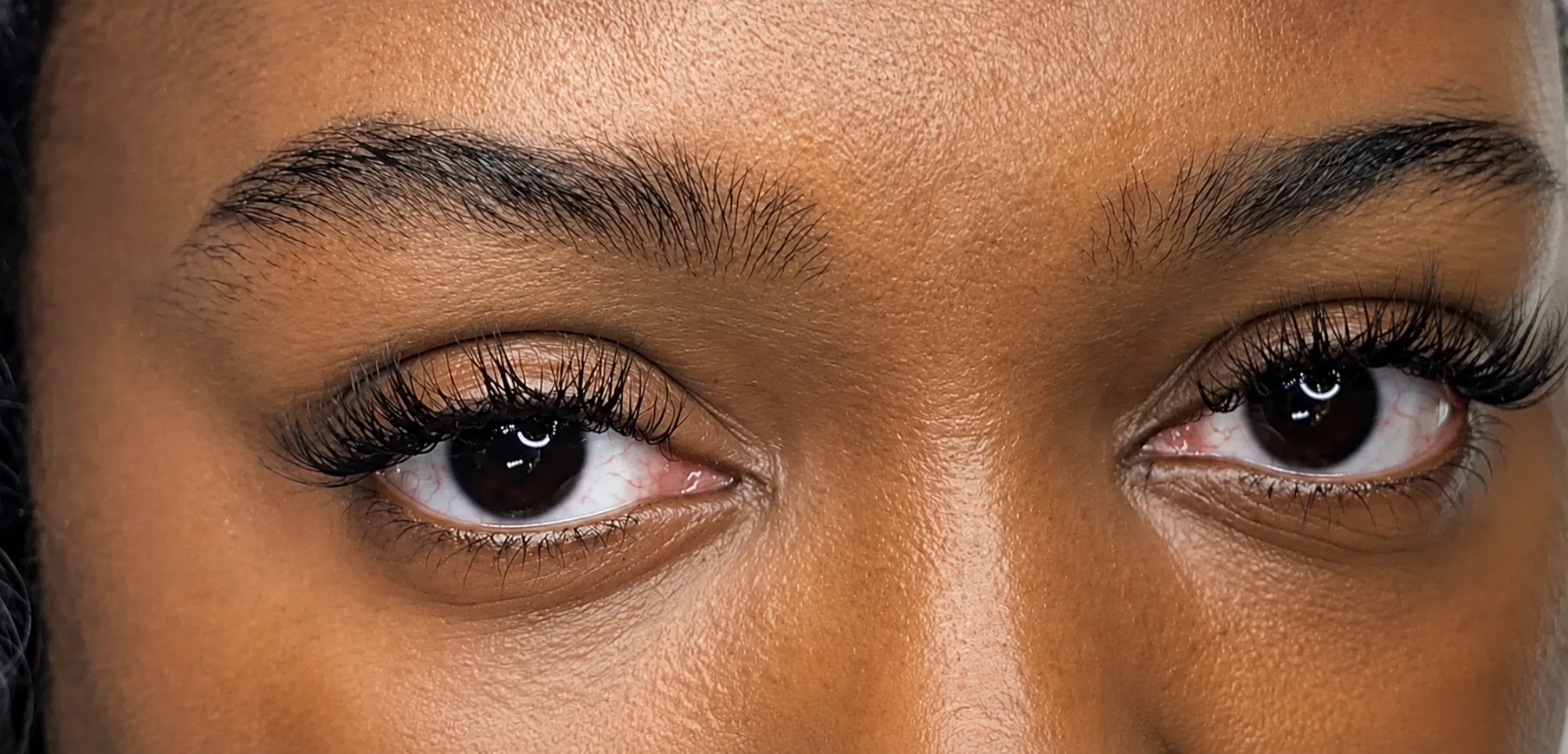 Sourcils avant la transformation
